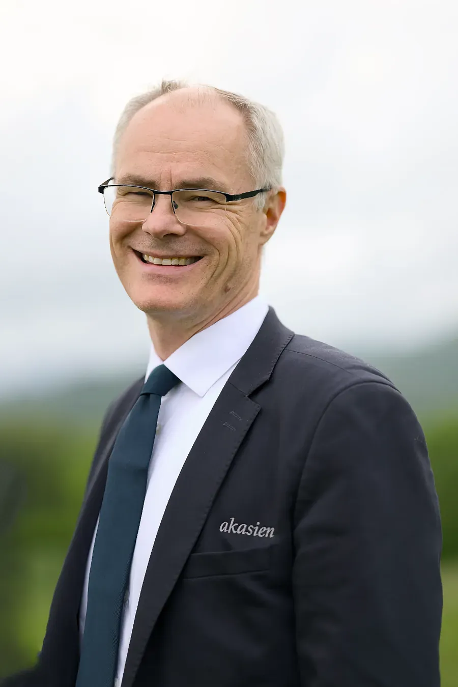 Kristian Holth - Akasien Begravelsesbyrå AS